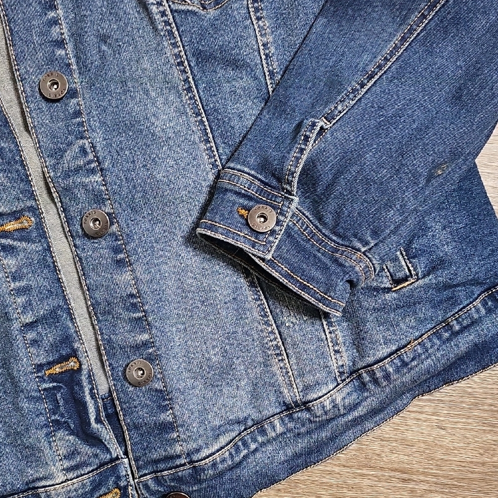 Torrid denim trucker jacket - Picture 4 of 4